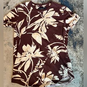 Abercrombie and Fitch tee